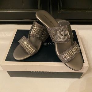 Karen Scott Eddina Dress Sandal.  Brand New with Box.